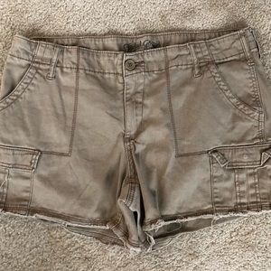 ❤️Tan Cargo Shorts